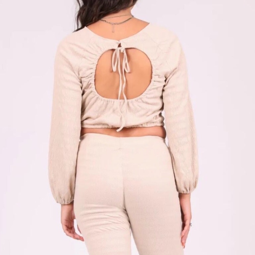 Rewash Open Back Tie Top NWT Size Large Boho Neutral Long Sleeve Crop Blouse